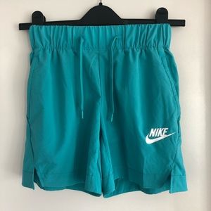 Nike Standard Fit Girls Gym Shorts in Aqua